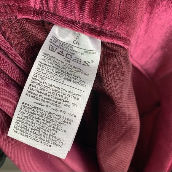 Old Navy Wide Leg Soft Velvet Pants S - Picture 9 of 9